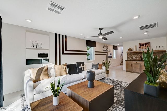 7977 Texas Hills Street, Las Vegas, NV 89113