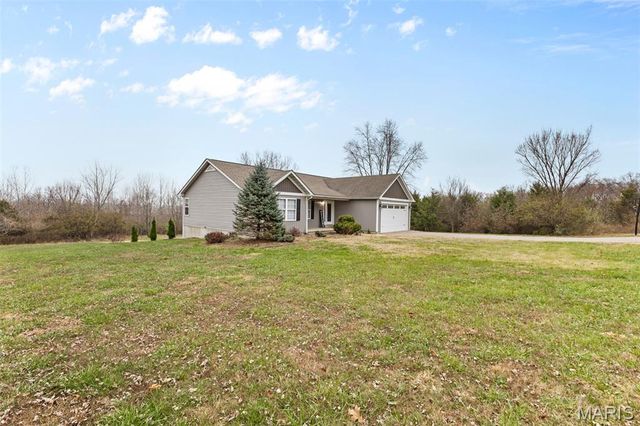 208 Sugar Maple Circle, Farmington, MO 63640