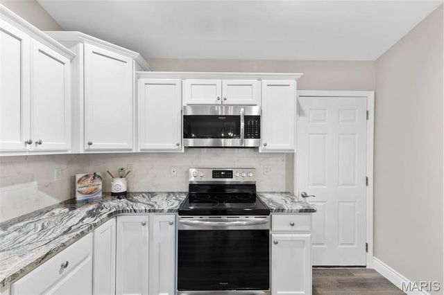 208 Sugar Maple Circle, Farmington, MO 63640