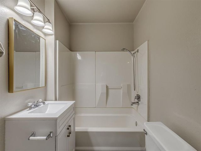 2419 W Park Place, Oklahoma City, OK 73107