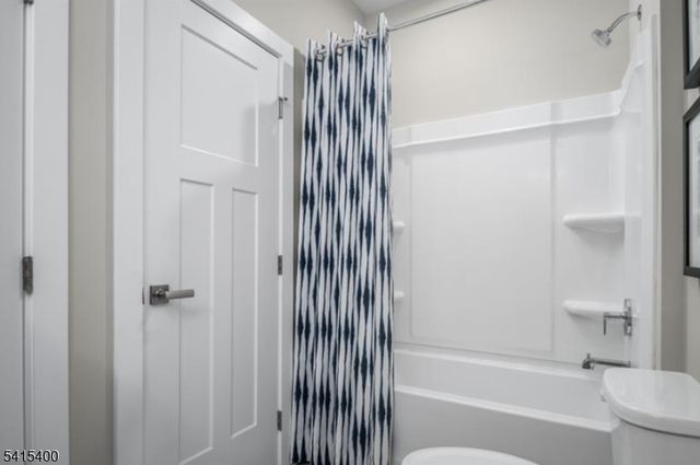 13 Thomas Knoll Blvd, Mansfield Twp., NJ 07865