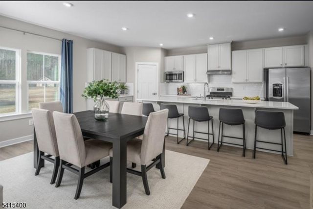 13 Thomas Knoll Blvd, Mansfield Twp., NJ 07865