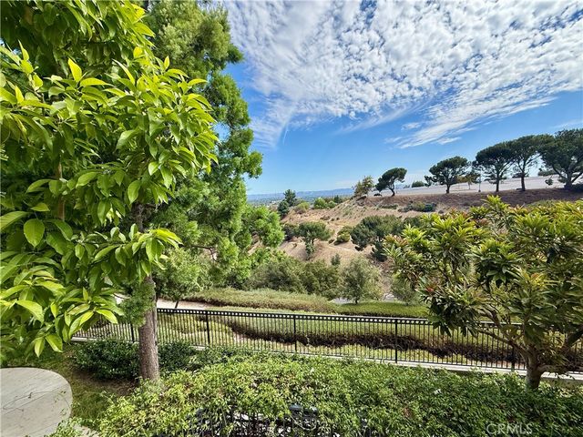 15605 Odyssey 14, Granada Hills, CA 91344