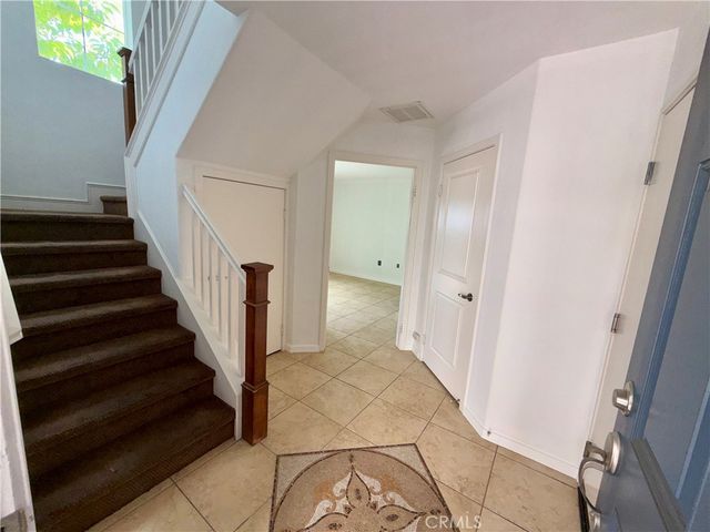 15605 Odyssey 14, Granada Hills, CA 91344
