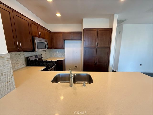 15605 Odyssey 14, Granada Hills, CA 91344
