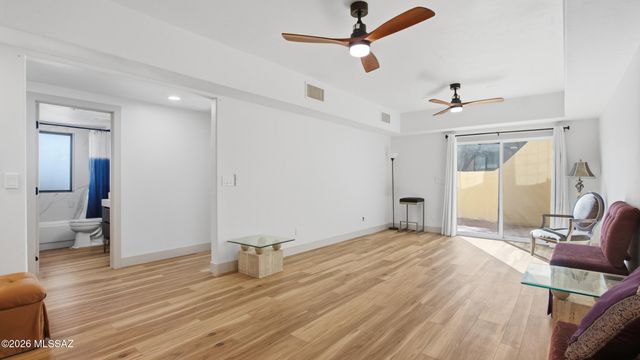 5600 E Río Verde Vista Drive, Tucson, AZ 85750