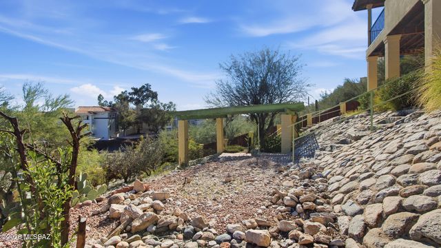 5600 E Río Verde Vista Drive, Tucson, AZ 85750
