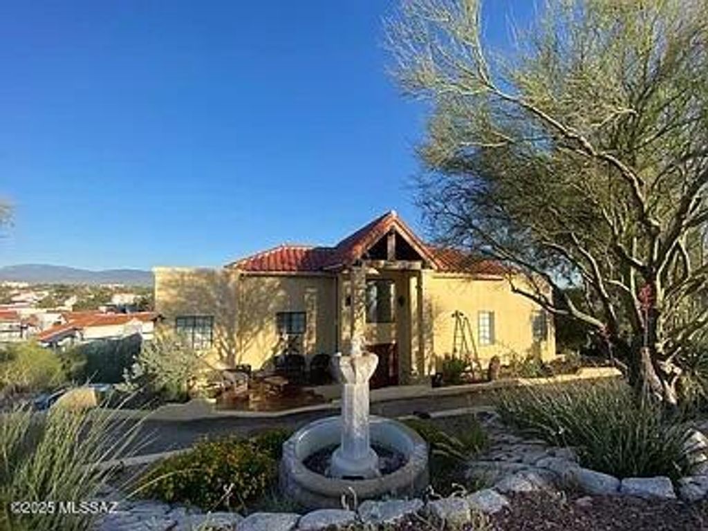 5600 E Río Verde Vista Drive, Tucson, AZ 85750