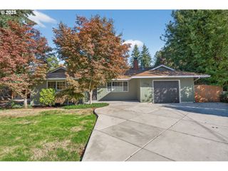 17928 ROYAL Ct, Lake Oswego, OR 97035