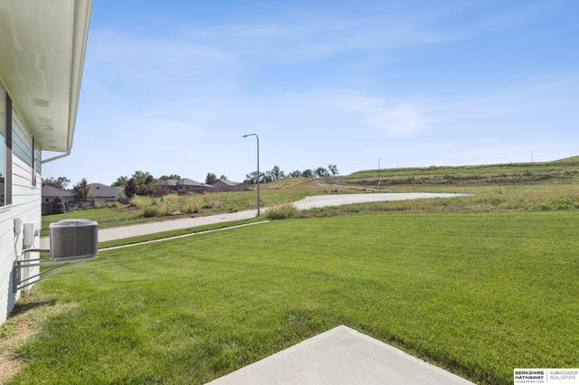 1423 Poulson Drive, Blair, NE 68008