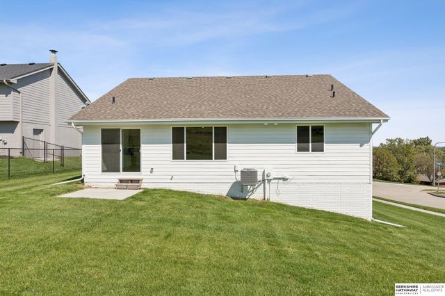 1423 Poulson Drive, Blair, NE 68008