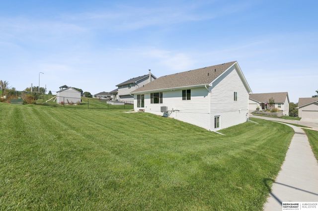 1423 Poulson Drive, Blair, NE 68008