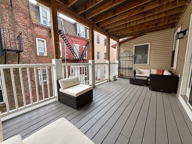 7 Murray Ct 2, Boston, MA 02128