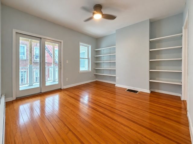 7 Murray Ct 2, Boston, MA 02128