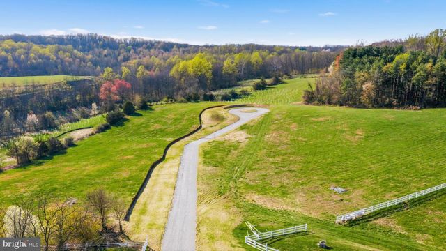 7 MALLARD DR, Westminster, MD 21158