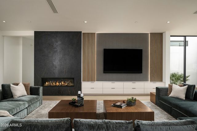 7545 N MOCKINGBIRD Lane, Paradise Valley, AZ 85253