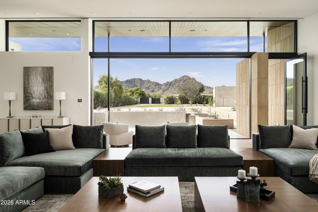 7545 N MOCKINGBIRD Lane, Paradise Valley, AZ 85253