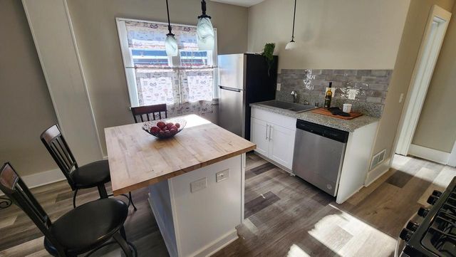 3644 E Carpenter AVENUE, Cudahy, WI 53110