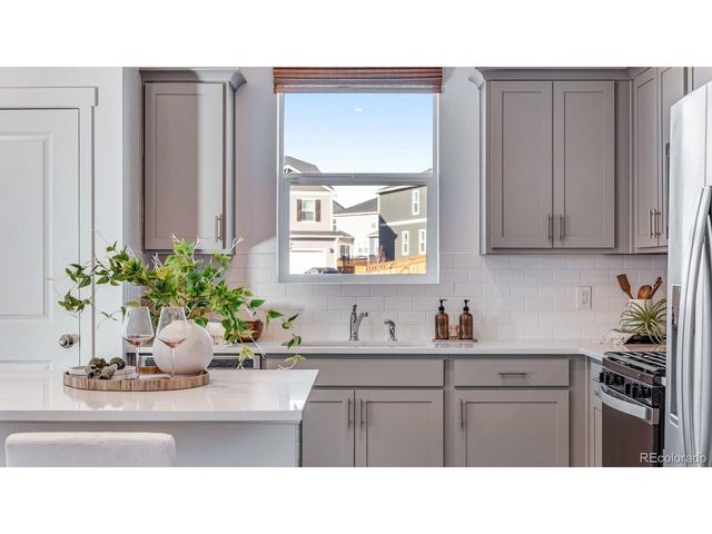 799 Ayrshire Rd, Johnstown, CO 80534