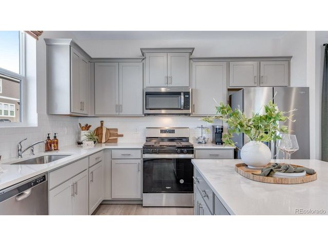 799 Ayrshire Rd, Johnstown, CO 80534