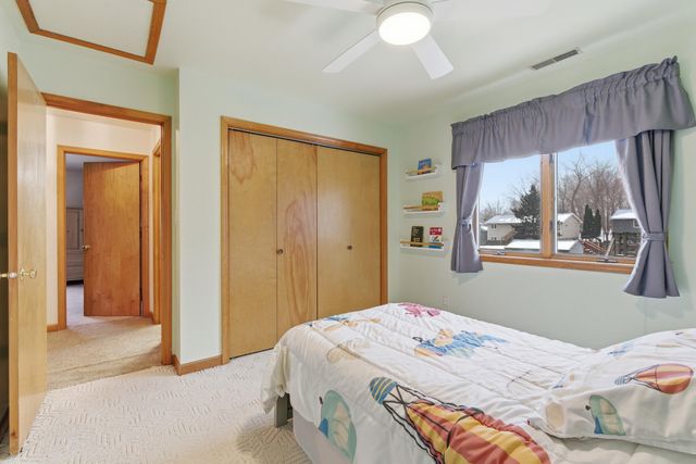 713 N Robin Court, Griffith, IN 46319