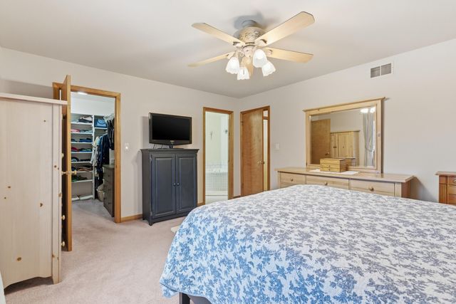 713 N Robin Court, Griffith, IN 46319