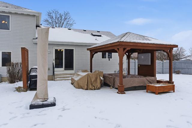 713 N Robin Court, Griffith, IN 46319