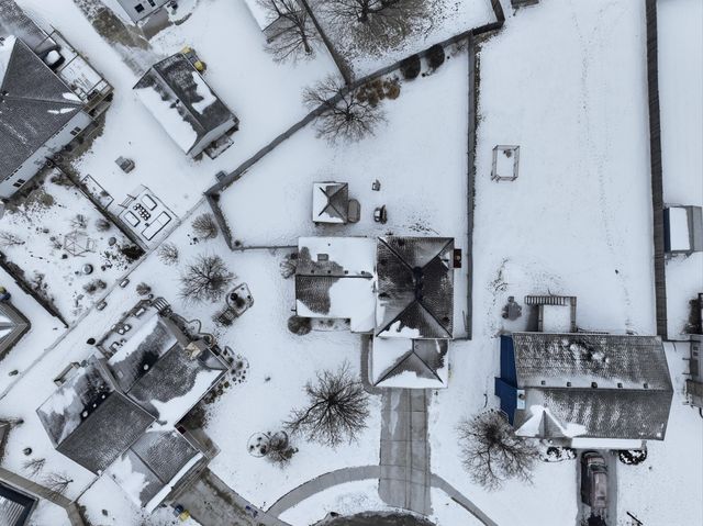 713 N Robin Court, Griffith, IN 46319