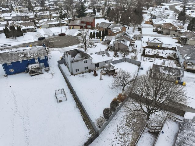 713 N Robin Court, Griffith, IN 46319