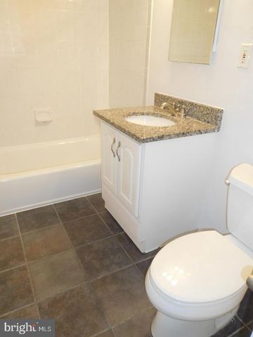 4390 LORCOM LN #512, Arlington, VA 22207