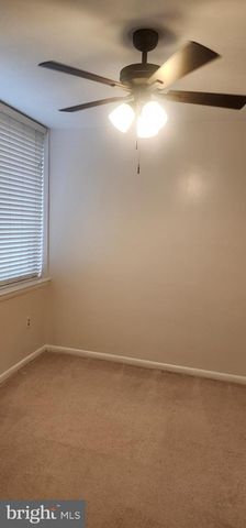 4390 LORCOM LN #512, Arlington, VA 22207