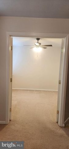 4390 LORCOM LN #512, Arlington, VA 22207