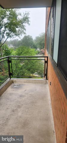 4390 LORCOM LN #512, Arlington, VA 22207