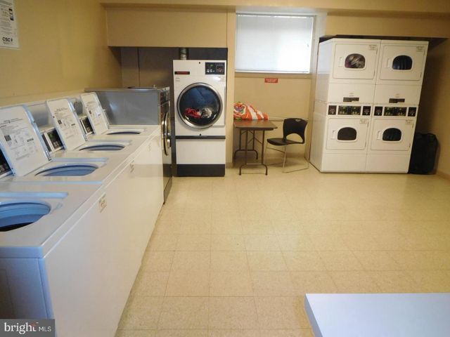 4390 LORCOM LN #512, Arlington, VA 22207