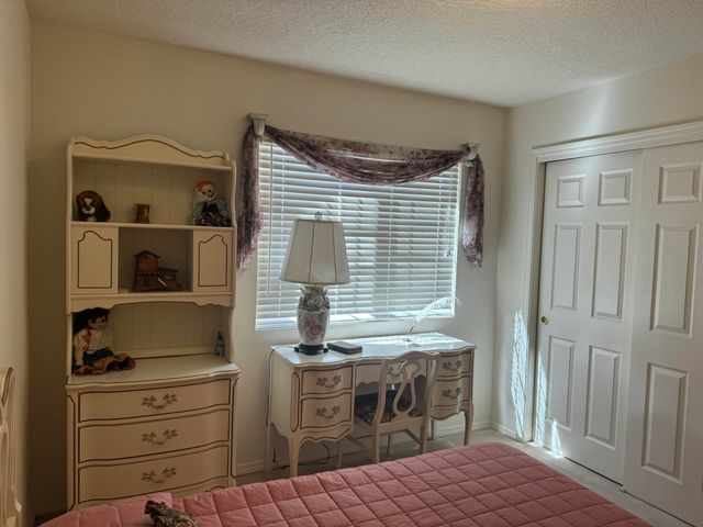 10300 Docena Place NW, Albuquerque, NM 87114