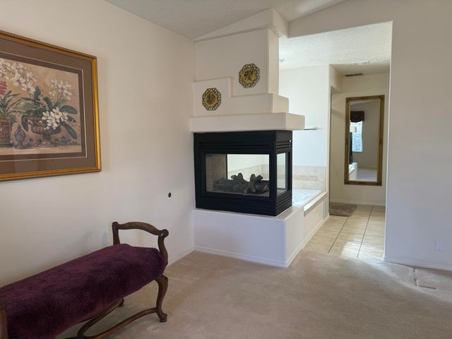 10300 Docena Place NW, Albuquerque, NM 87114