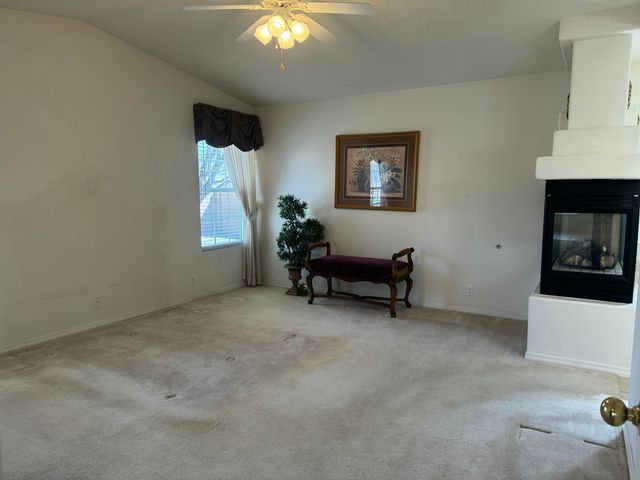 10300 Docena Place NW, Albuquerque, NM 87114