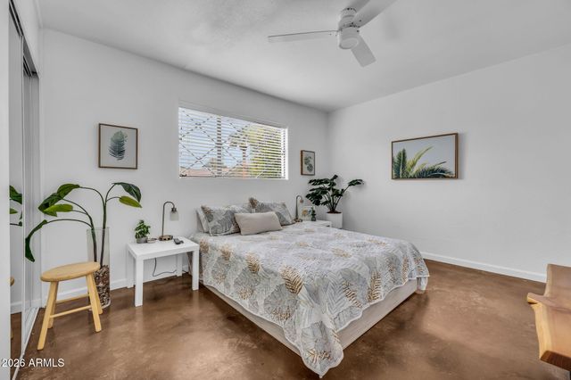 8335 E WELDON Avenue, Scottsdale, AZ 85251