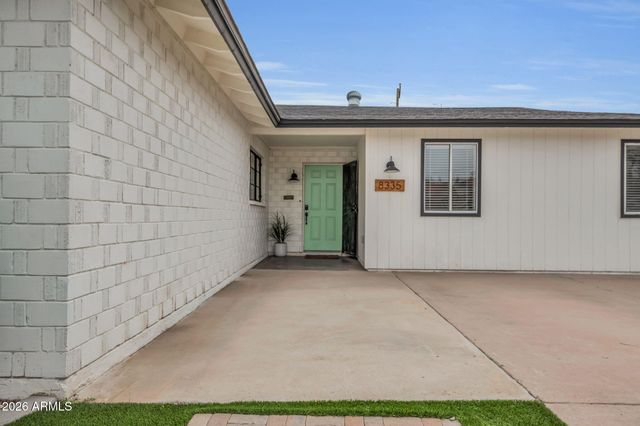 8335 E WELDON Avenue, Scottsdale, AZ 85251