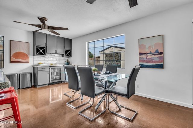 8335 E WELDON Avenue, Scottsdale, AZ 85251