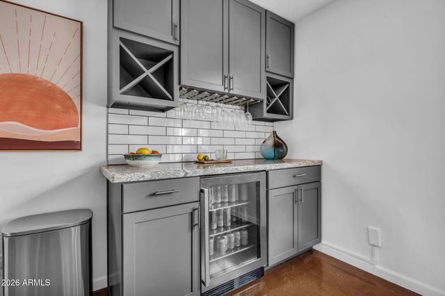 8335 E WELDON Avenue, Scottsdale, AZ 85251