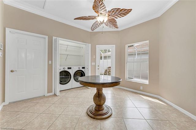 104 Glen Eagle CIR, Naples, FL 34104