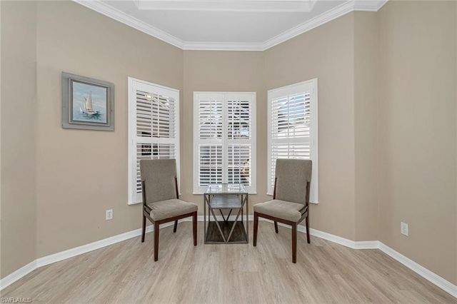 104 Glen Eagle CIR, Naples, FL 34104