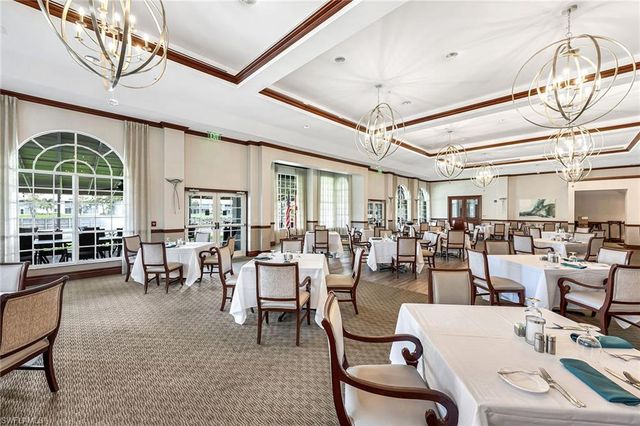 104 Glen Eagle CIR, Naples, FL 34104