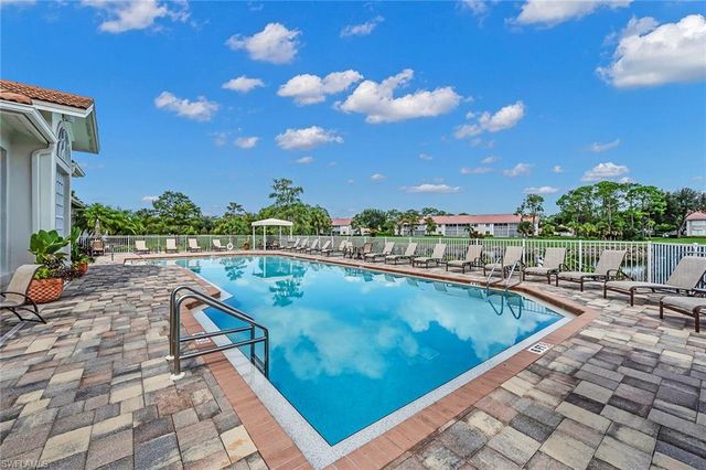 104 Glen Eagle CIR, Naples, FL 34104