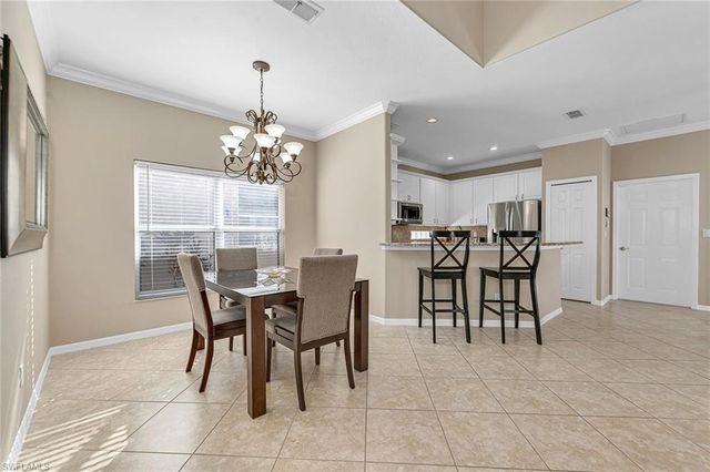 104 Glen Eagle CIR, Naples, FL 34104