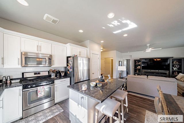 1876 Warm Springs Road, Idaho Falls, ID 83402
