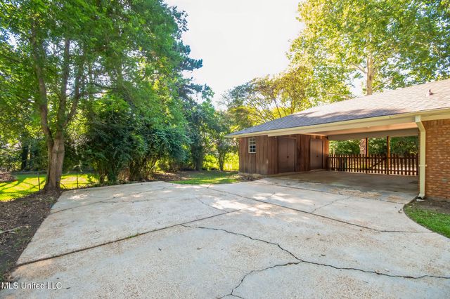 102 Friars Cove, Clinton, MS 39056