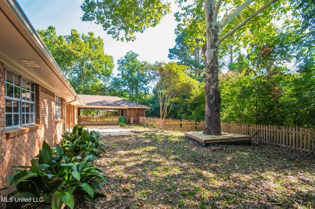 102 Friars Cove, Clinton, MS 39056