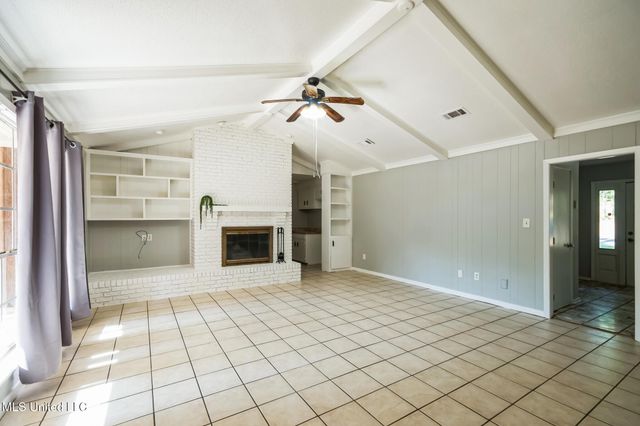 102 Friars Cove, Clinton, MS 39056